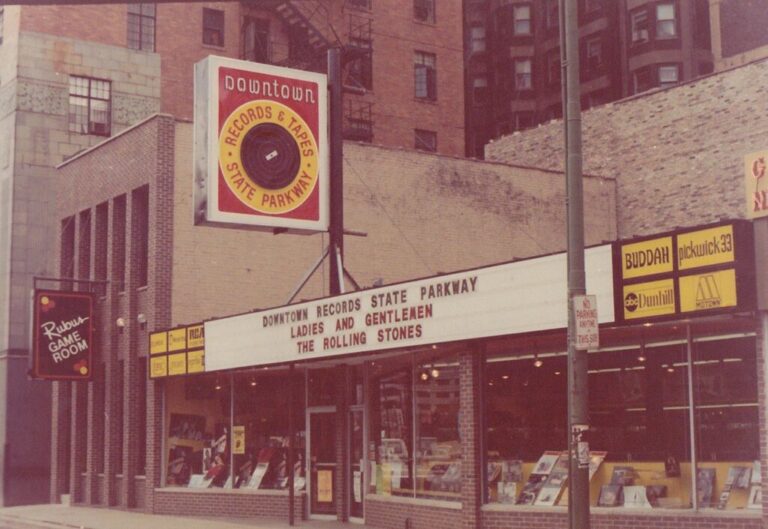 rubus-game-room-exterior-and-downtown-records-1974-1024x705-1